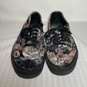 Van’s Velvet Floral Women’s Size 10